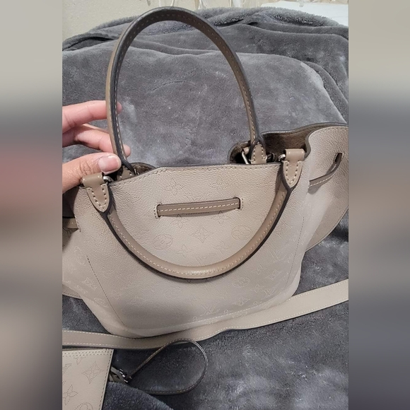 Louis Vuitton Girolata - Picture 7 of 14